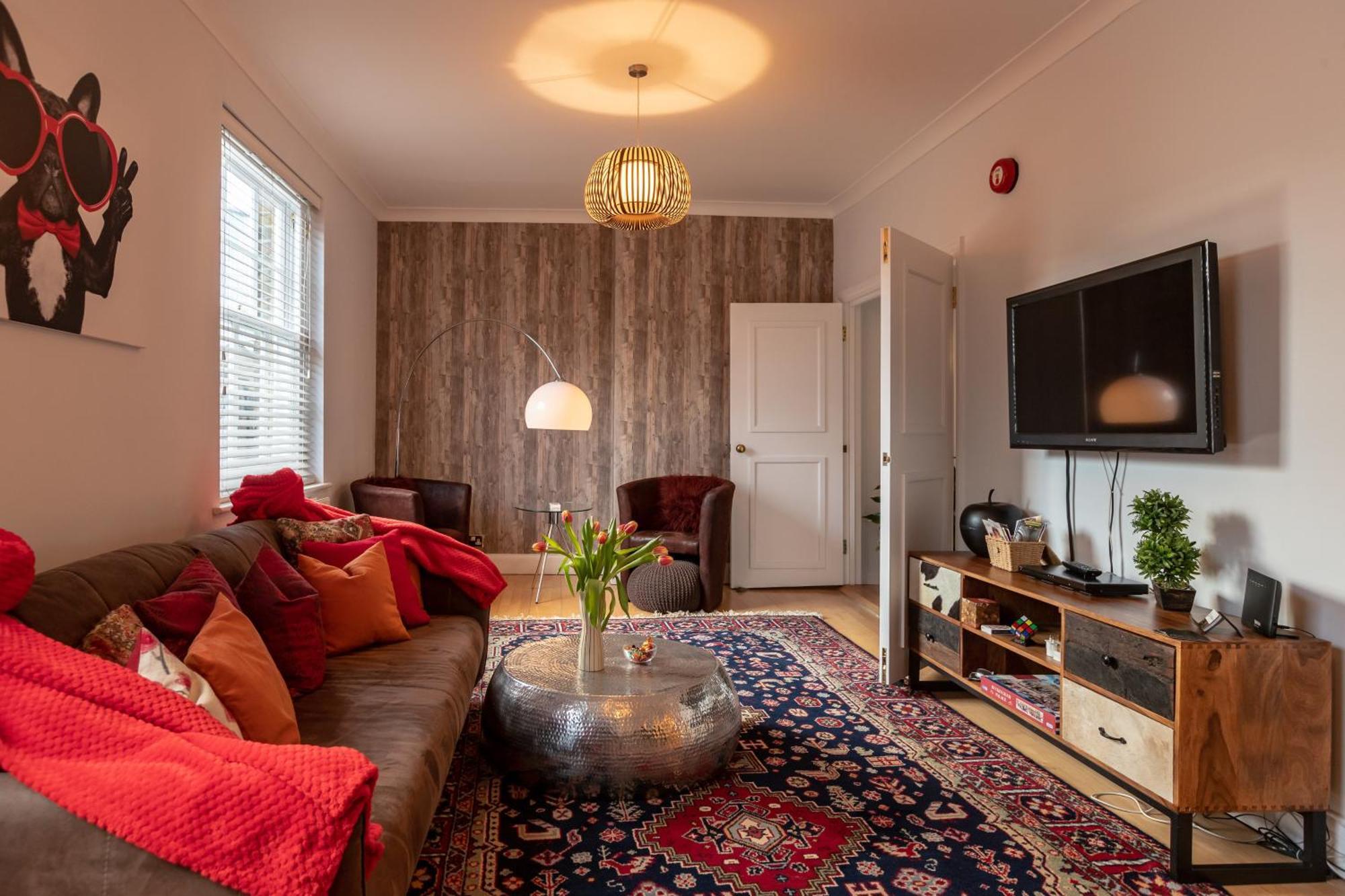 The Zenscape - Chic 2 Bedroom Apartment In Covent Garden L Sleeps 6 With Sofa Bed L Prime Location Plus Free Wifi L Perfect For Business & Leisure Travelers L 15Percent Off Weekly & 20Percent Off Monthly Stays! London Exterior foto