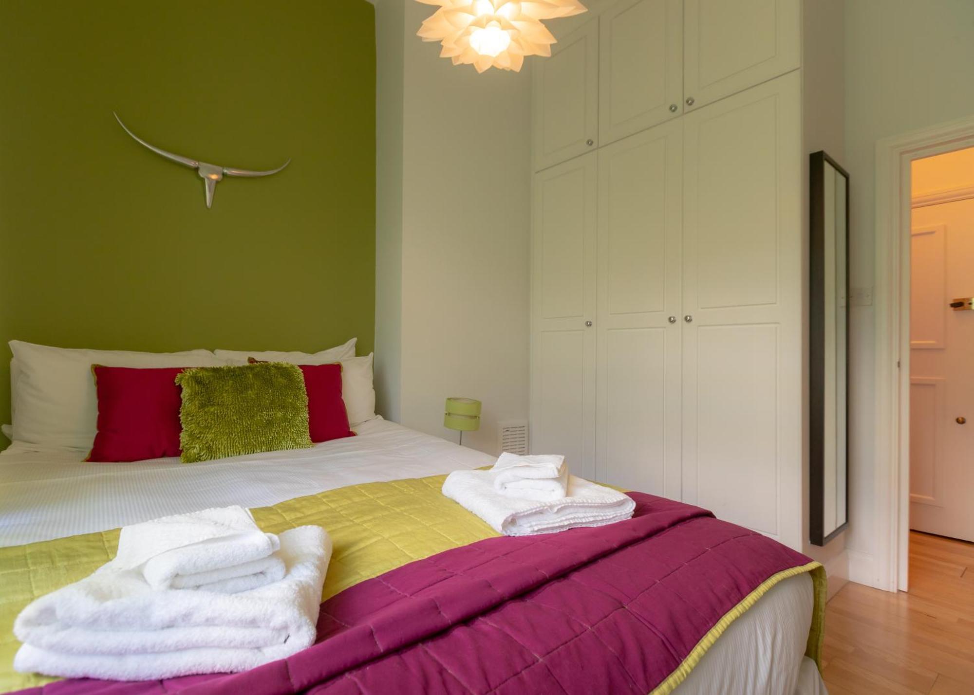 The Zenscape - Chic 2 Bedroom Apartment In Covent Garden L Sleeps 6 With Sofa Bed L Prime Location Plus Free Wifi L Perfect For Business & Leisure Travelers L 15Percent Off Weekly & 20Percent Off Monthly Stays! London Exterior foto