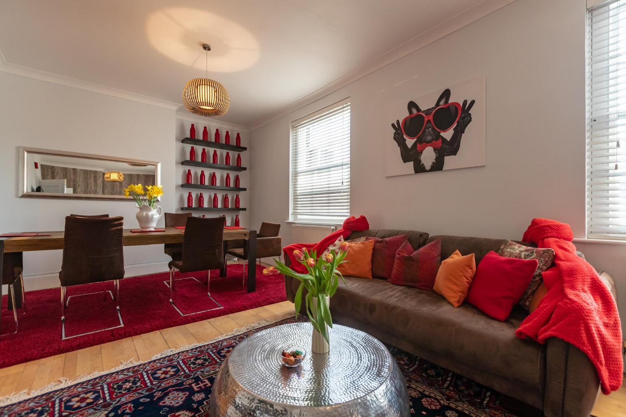 The Zenscape - Chic 2 Bedroom Apartment In Covent Garden L Sleeps 6 With Sofa Bed L Prime Location Plus Free Wifi L Perfect For Business & Leisure Travelers L 15Percent Off Weekly & 20Percent Off Monthly Stays! London Exterior foto